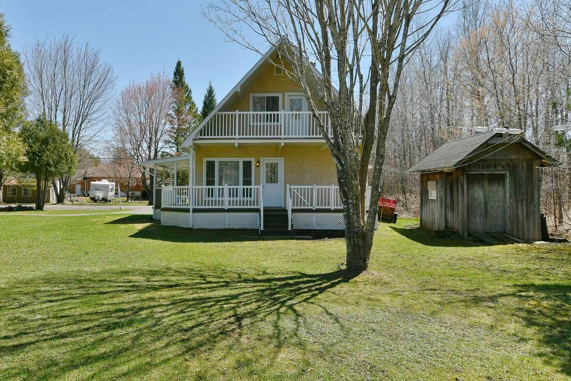 









3567


2e avenue du Domaine-Patry

,
Sainte-Julienne,




QC
J0K2T0

