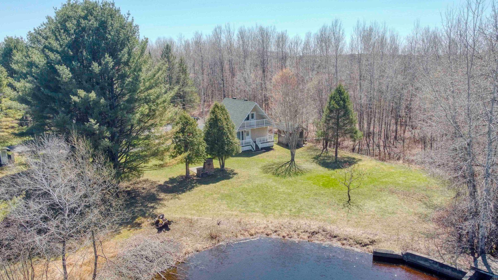 









3567


2e avenue du Domaine-Patry

,
Sainte-Julienne,




QC
J0K2T0

