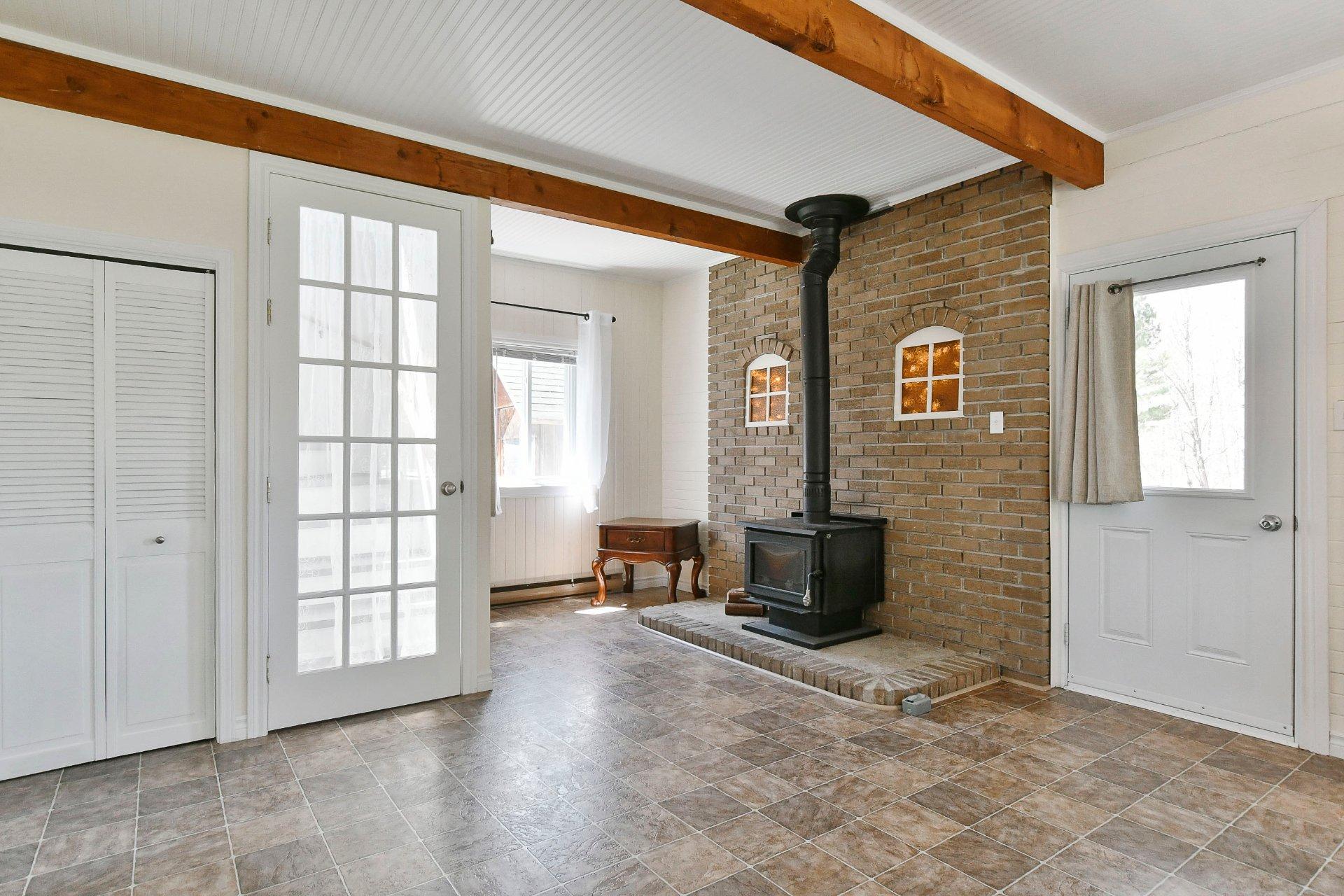 









3567


2e avenue du Domaine-Patry

,
Sainte-Julienne,




QC
J0K2T0

