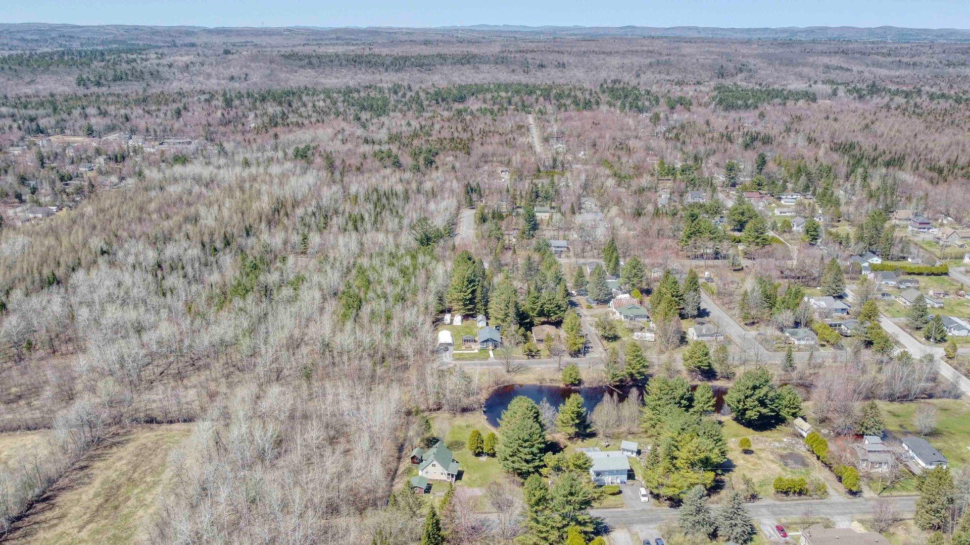 









3567


2e avenue du Domaine-Patry

,
Sainte-Julienne,




QC
J0K2T0

