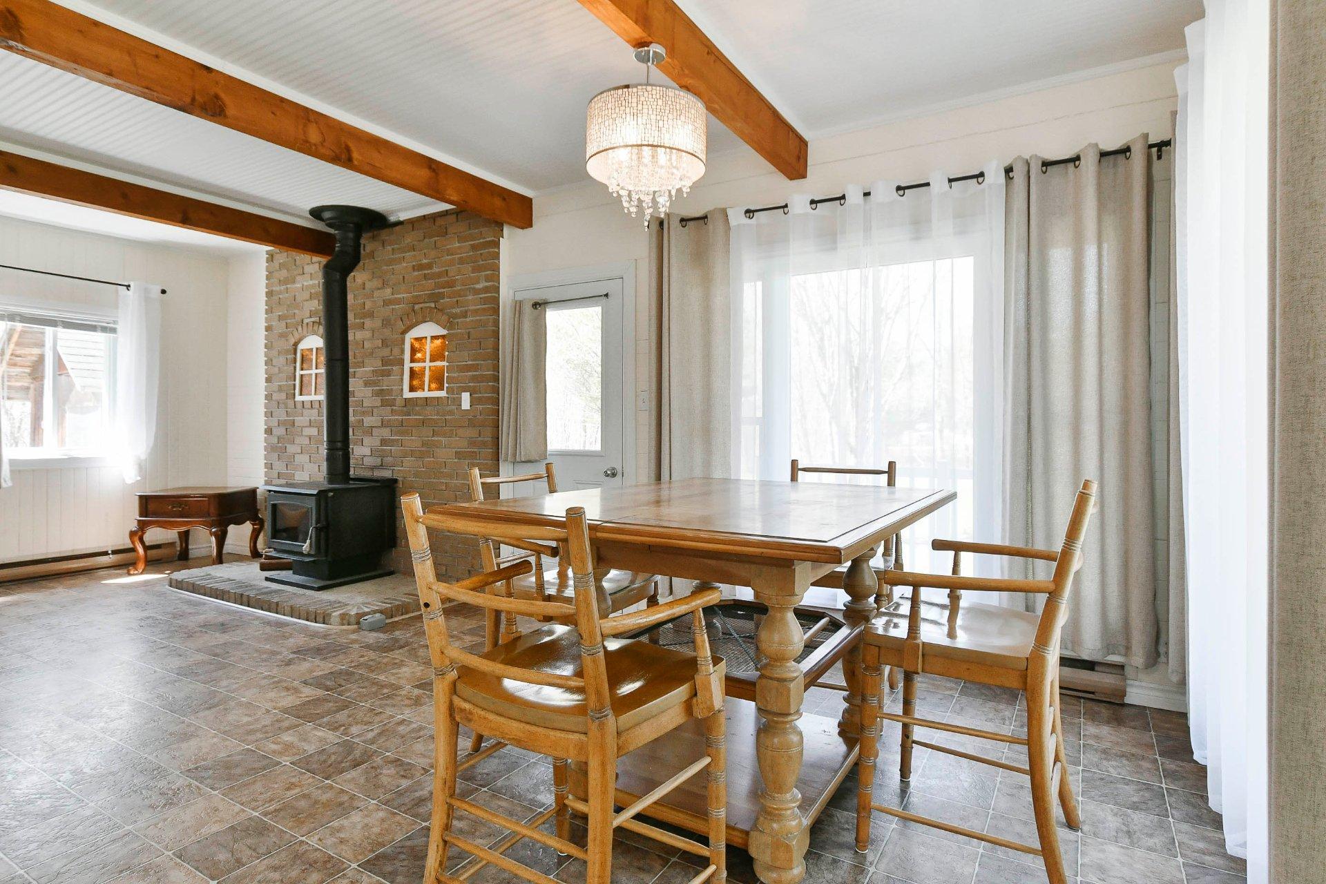 









3567


2e avenue du Domaine-Patry

,
Sainte-Julienne,




QC
J0K2T0

