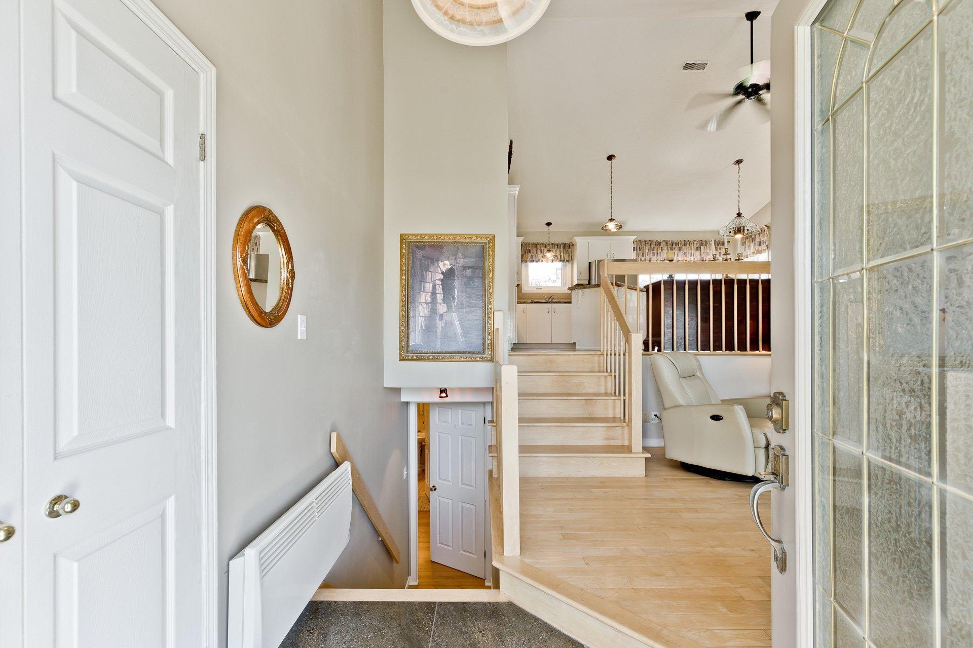 









238


Rue des Merles

,
Sherbrooke (Brompton/Rock Forest/Saint-Élie/Deauville),




QC
J1R0N3

