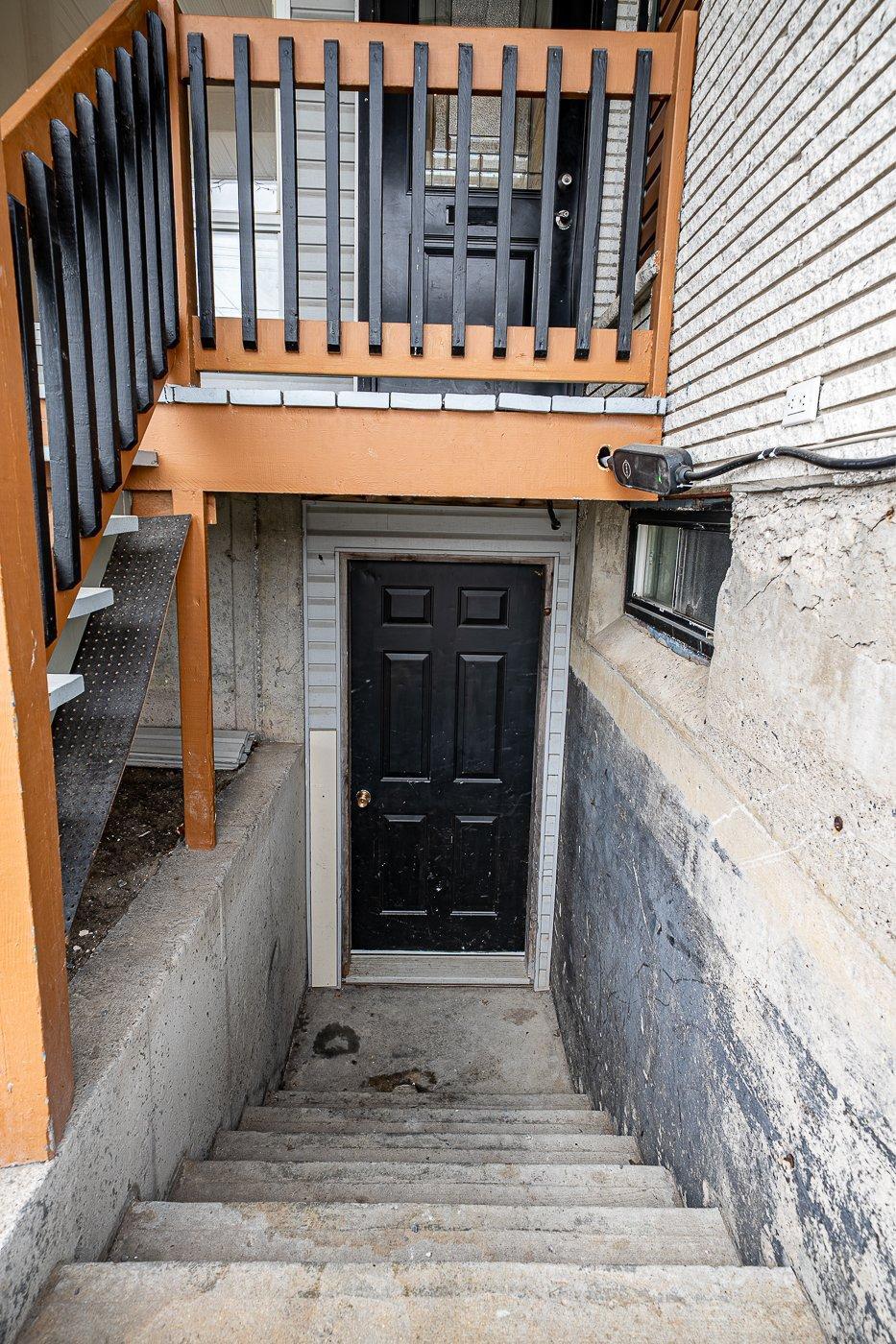 









606

 - 606A


Rue Laurier

,
Val-des-Sources,




QC
J1T2J3


