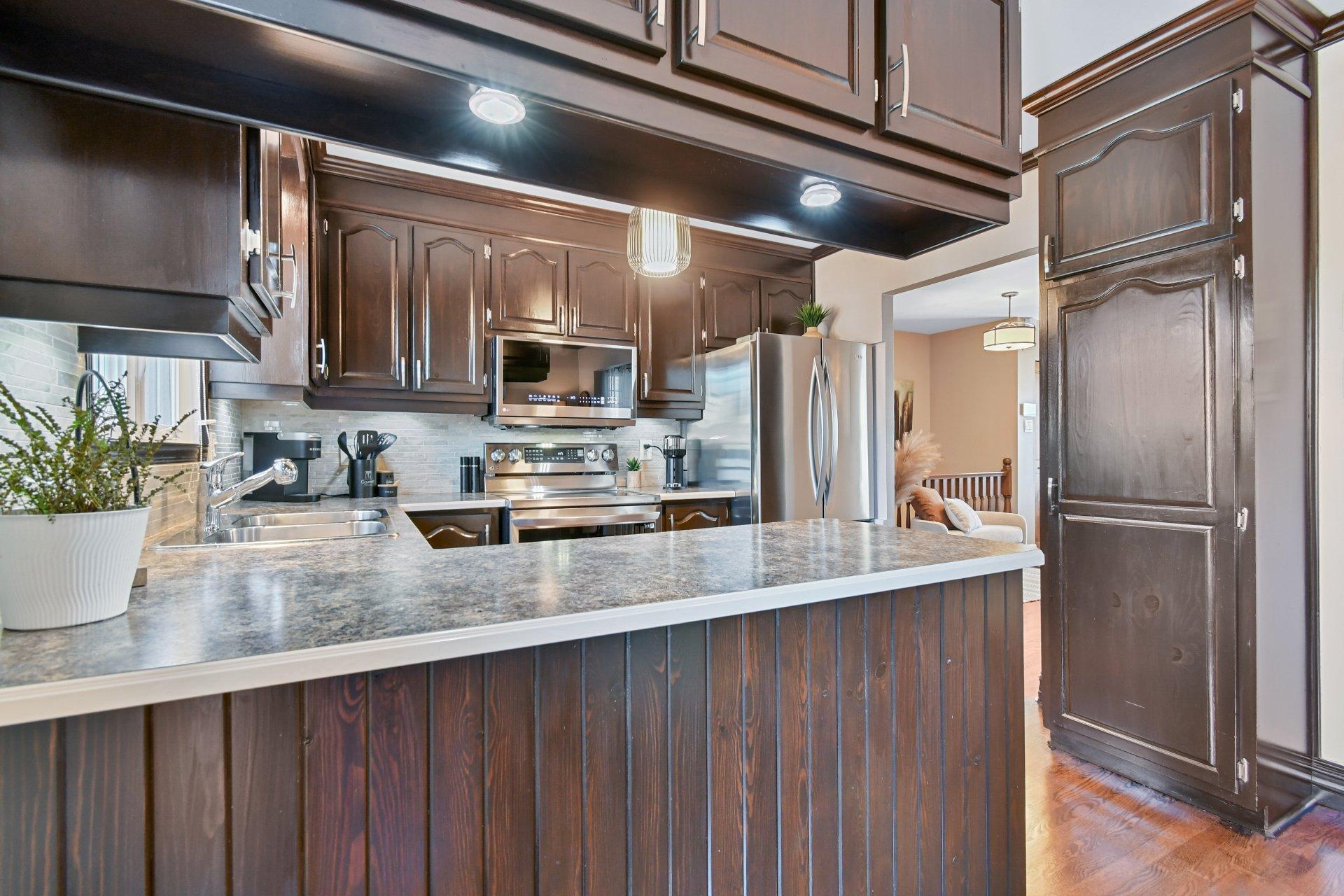 









4605


Rue de La Tesserie

,
Terrebonne (Terrebonne),




QC
J6X1P9

