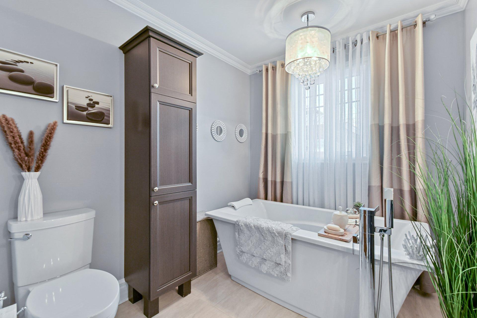 









4605


Rue de La Tesserie

,
Terrebonne (Terrebonne),




QC
J6X1P9

