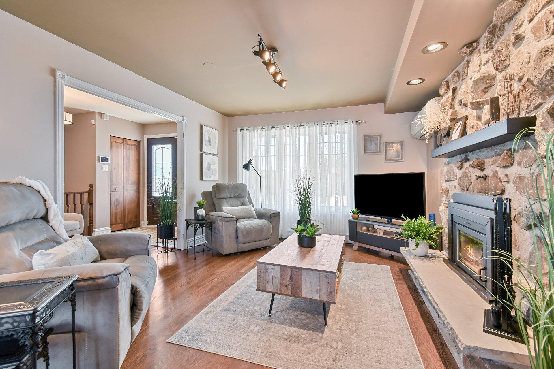 









4605


Rue de La Tesserie

,
Terrebonne (Terrebonne),




QC
J6X1P9

