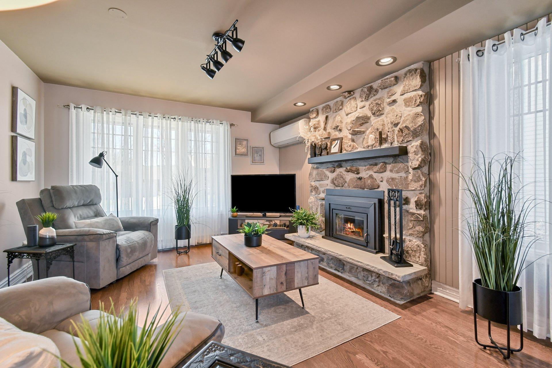 









4605


Rue de La Tesserie

,
Terrebonne (Terrebonne),




QC
J6X1P9

