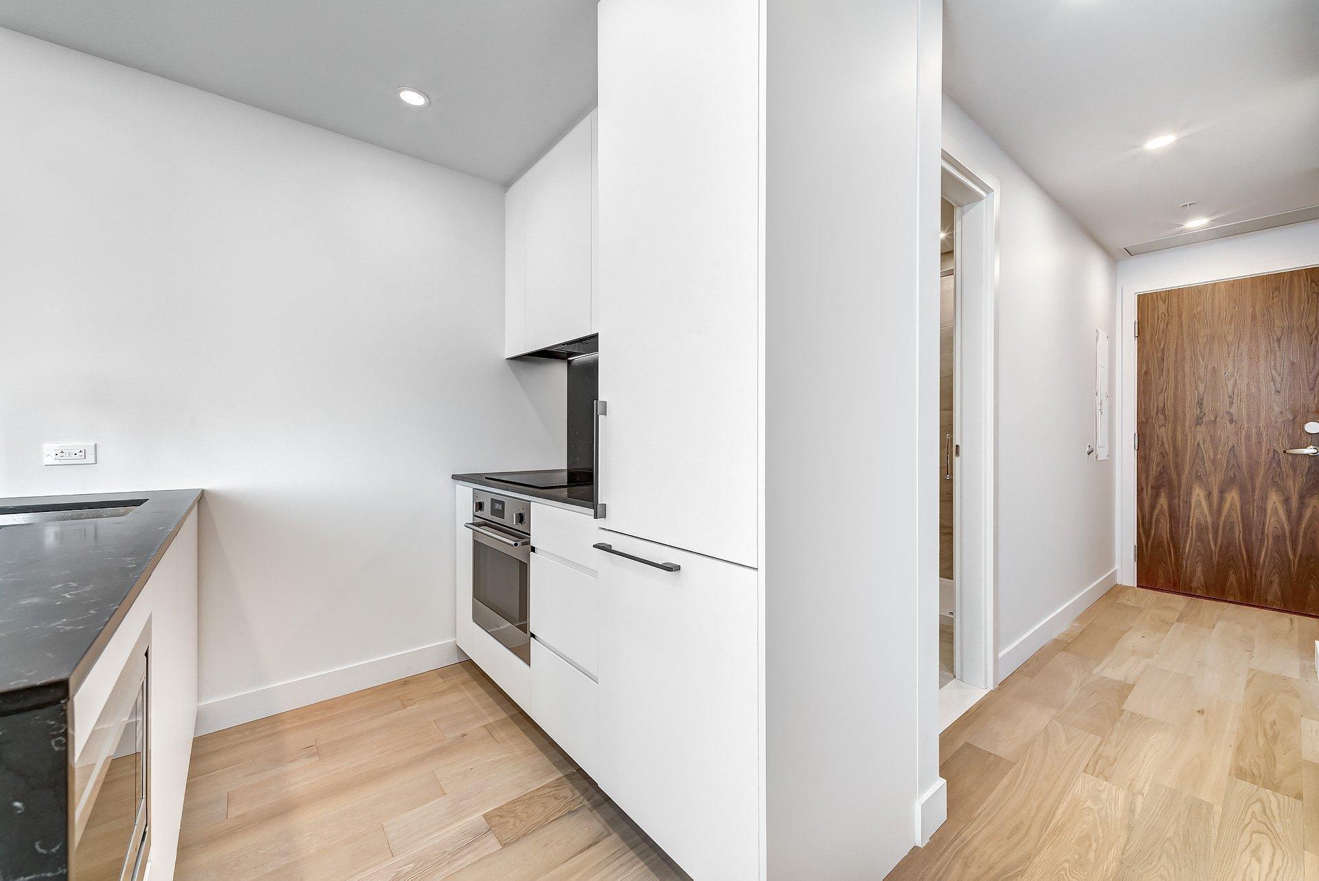









1500


Boul. René-Lévesque O.

, 1107,
Montréal (Ville-Marie),




QC
H3G0H6

