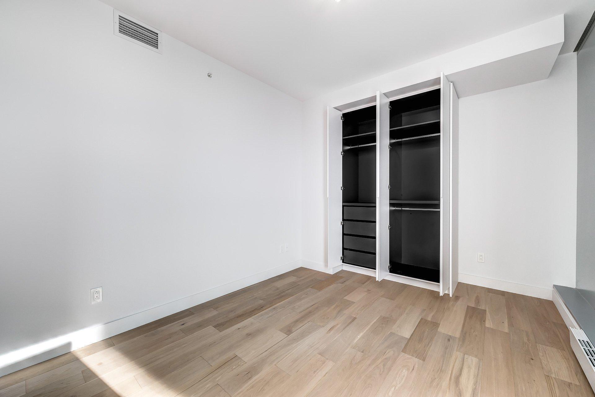 









1500


Boul. René-Lévesque O.

, 1107,
Montréal (Ville-Marie),




QC
H3G0H6

