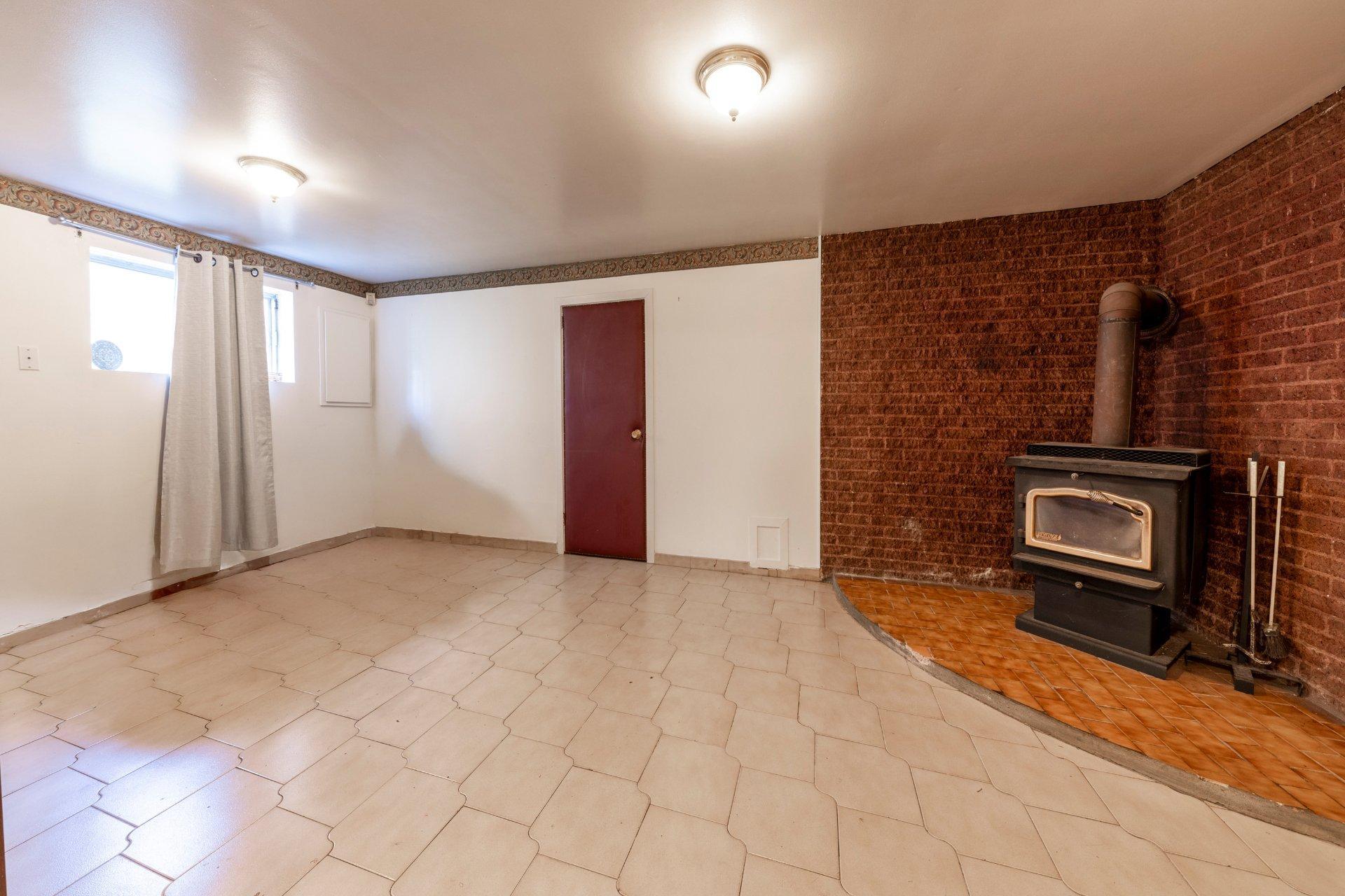 









8500


Av. François-Blanchard

,
Montréal (Rivière-des-Prairies/Pointe-aux-Trembles),




QC
H1E4X1

