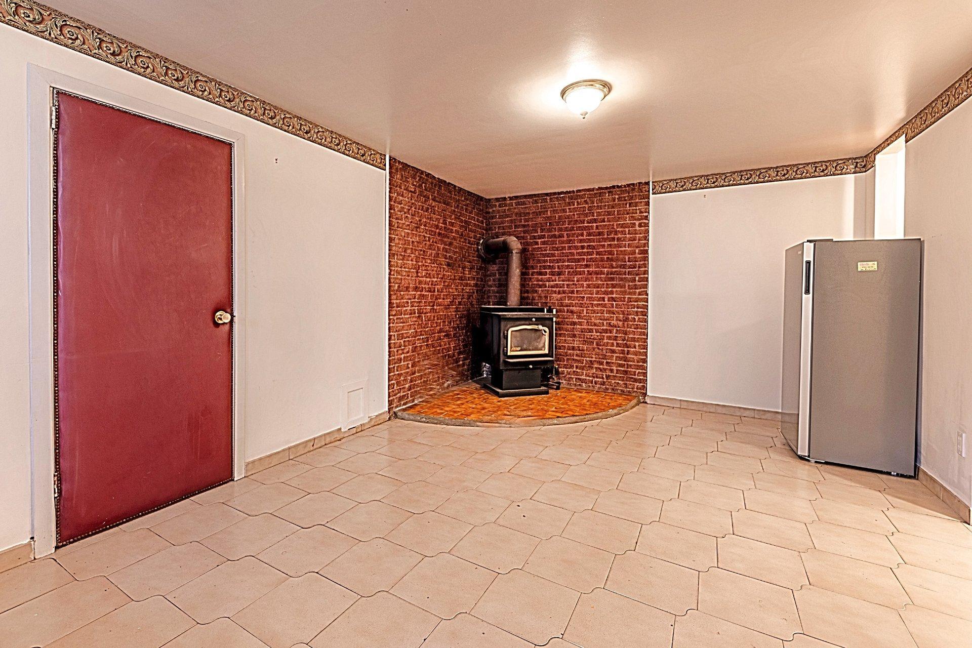 









8500


Av. François-Blanchard

,
Montréal (Rivière-des-Prairies/Pointe-aux-Trembles),




QC
H1E4X1

