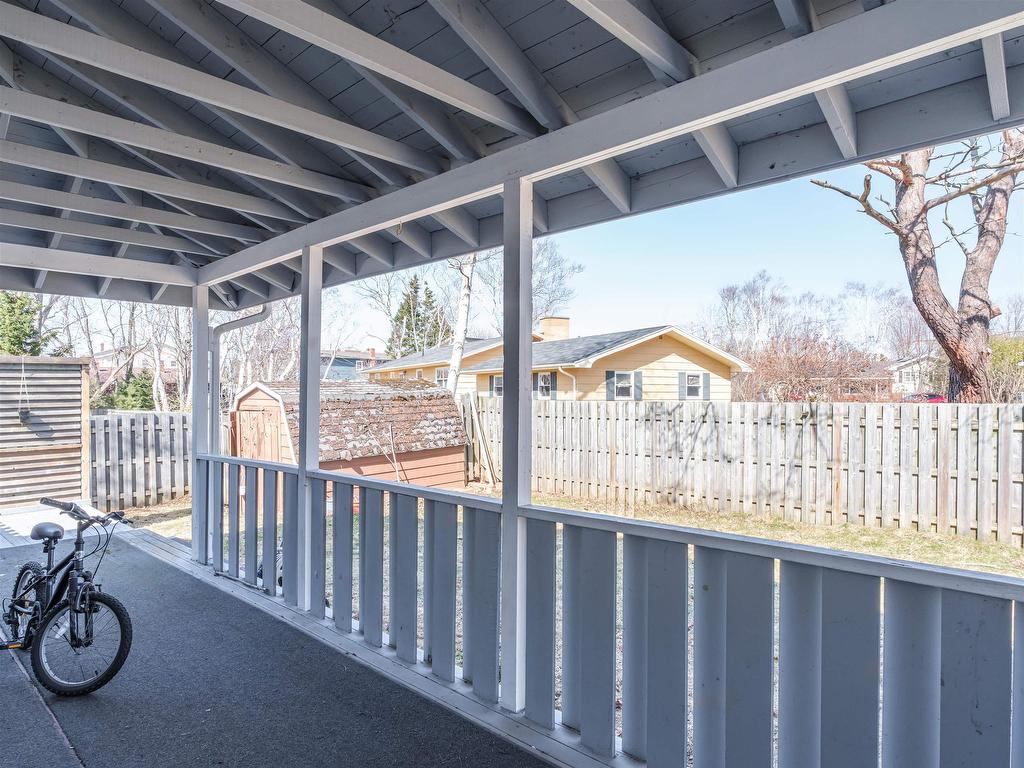 












284 North River Road

,
Charlottetown,




PE
C1A 3L8

