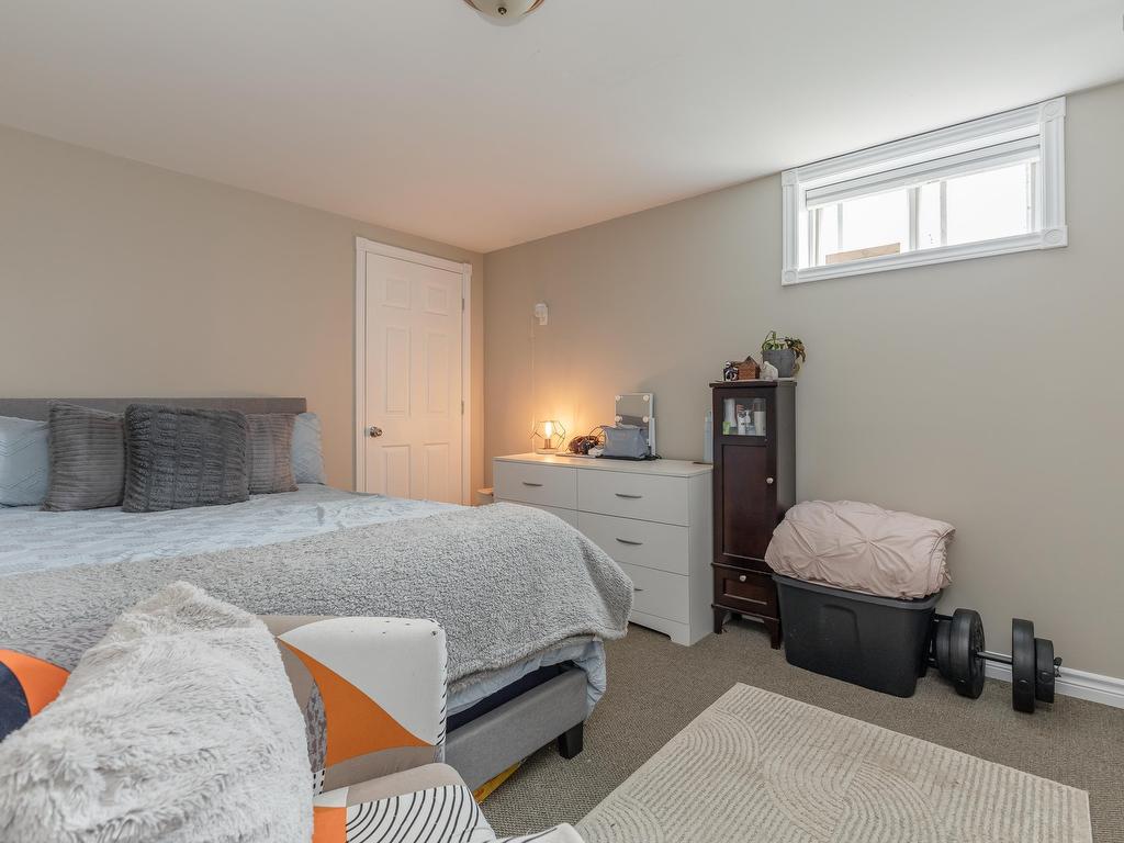 












20 Cook Street

,
Truro,




NS
B2N 2E4

