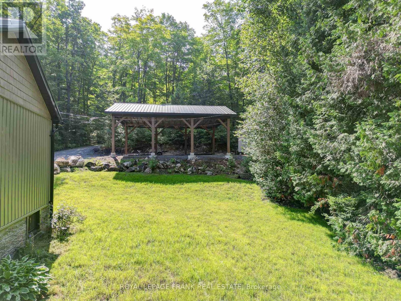 












1031 CALDER LANE

,
Highlands East (Cardiff Ward),




Ontario
K0L1C0

