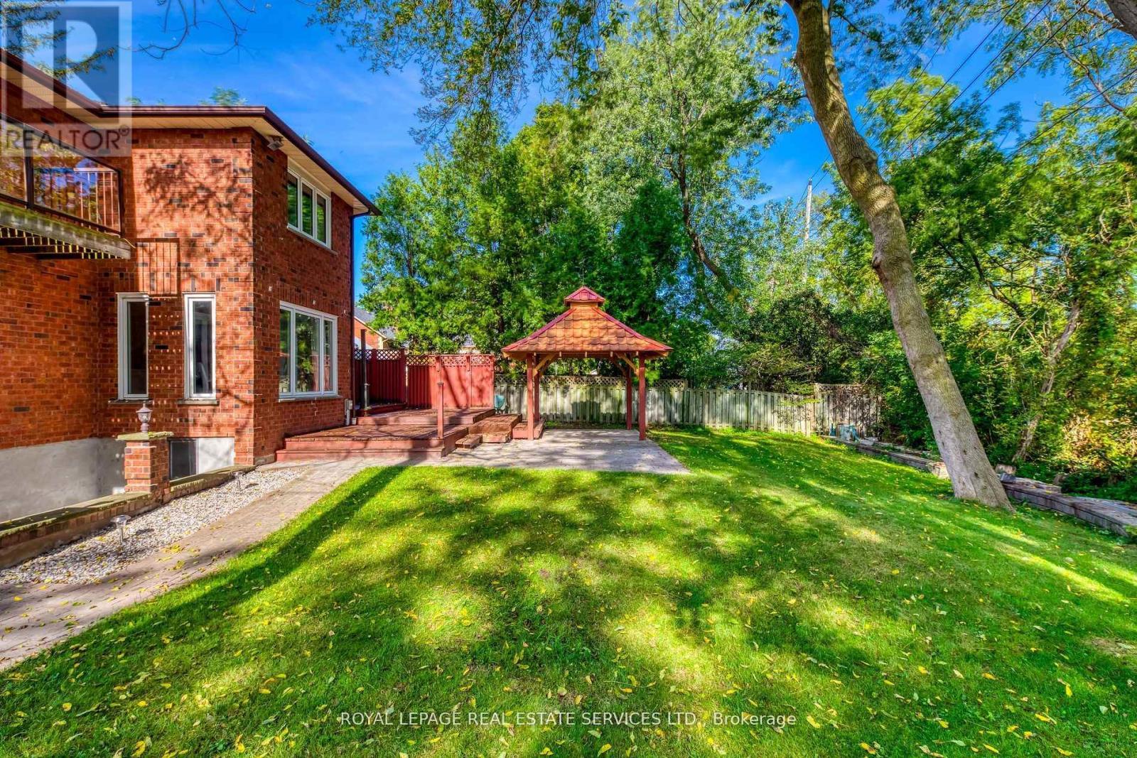 












335 QUEEN STREET S

,
Mississauga,




Ontario
L5M1M3

