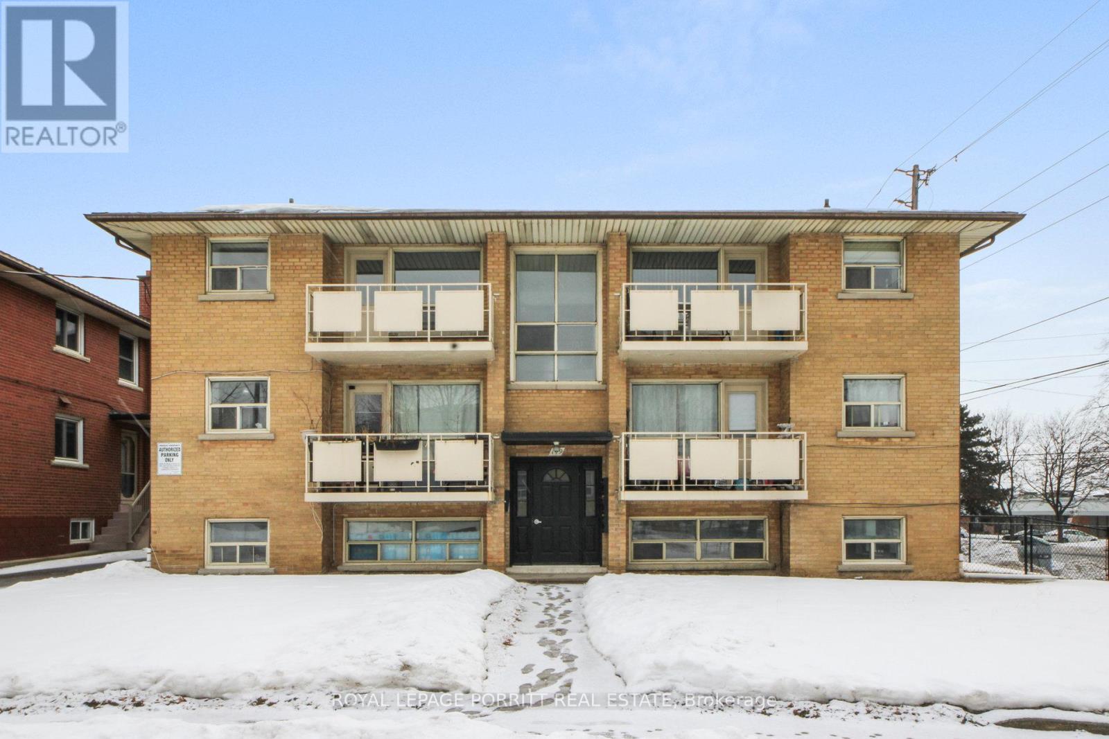 












1 - 149 ALDERBRAE AVENUE

,
Toronto,




Ontario
M8W4K2


