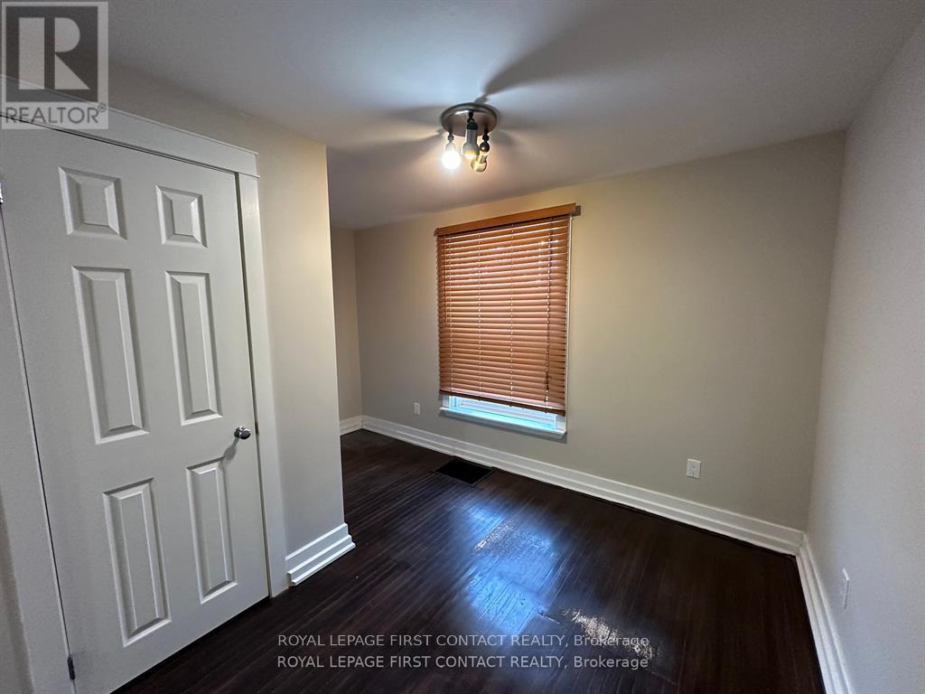 












1 - 44 TORONTO STREET

,
Barrie,




Ontario
L4N1T9

