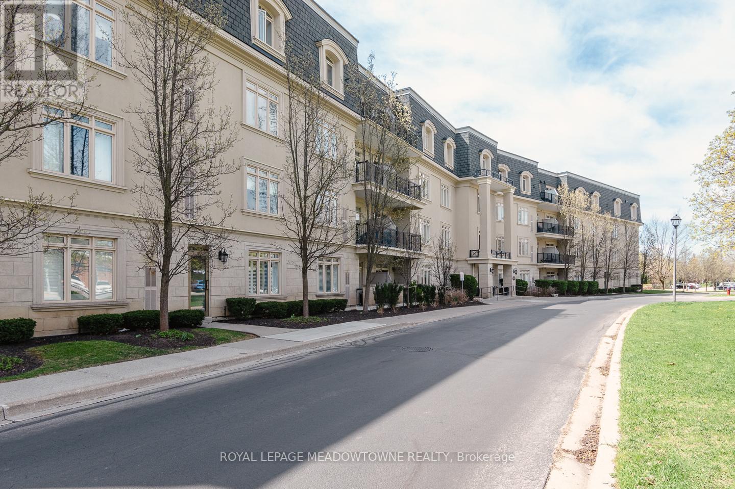












212 - 443 CENTENNIAL FOREST DRIVE

,
Milton,




Ontario
L9T6A1

