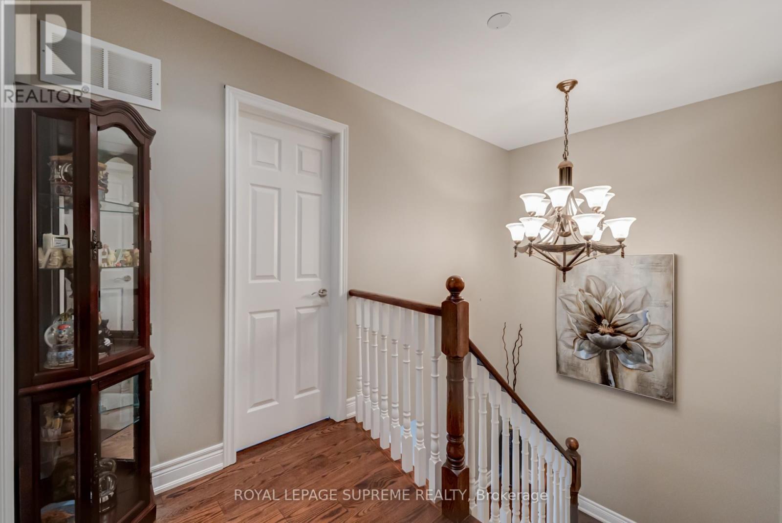 












34 PURDY CRESCENT

,
Toronto,




Ontario
M9N3X7

