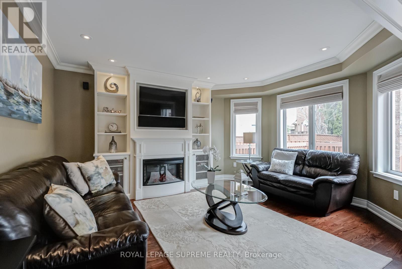












34 PURDY CRESCENT

,
Toronto,




Ontario
M9N3X7

