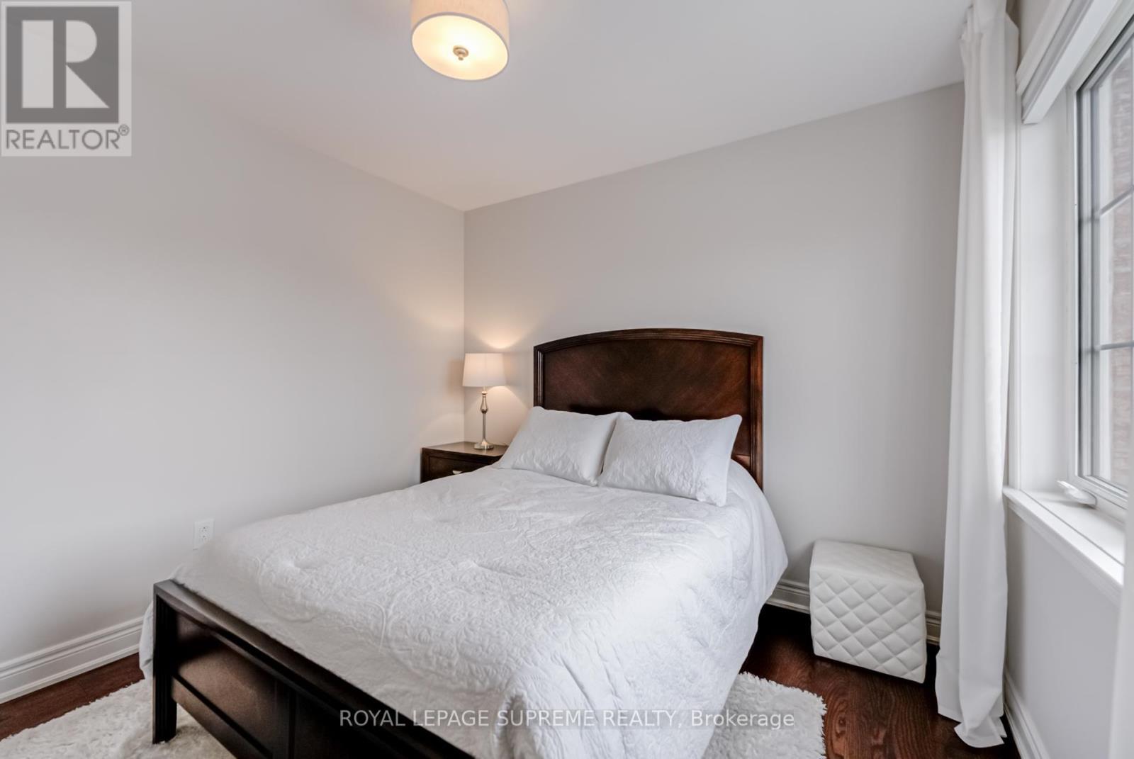












34 PURDY CRESCENT

,
Toronto,




Ontario
M9N3X7

