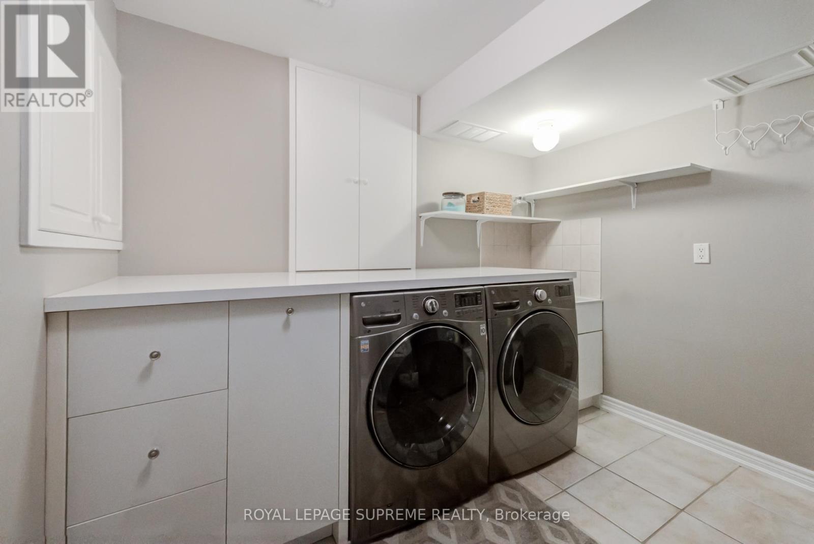 












34 PURDY CRESCENT

,
Toronto,




Ontario
M9N3X7

