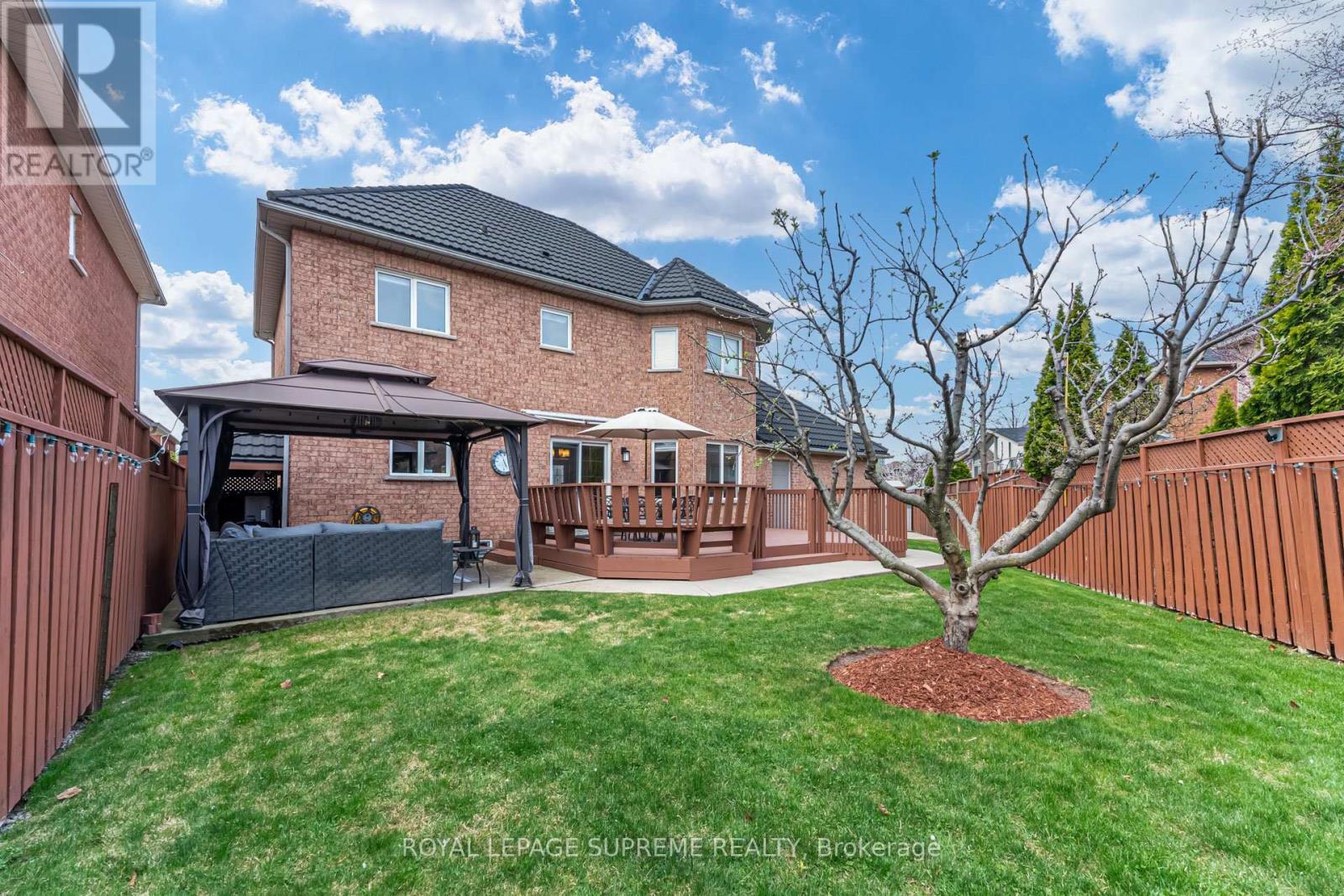 












34 PURDY CRESCENT

,
Toronto,




Ontario
M9N3X7

