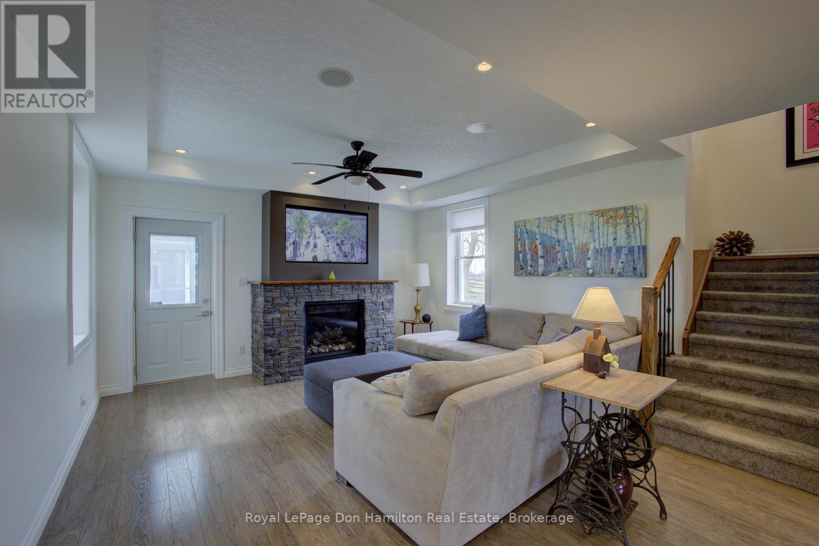 












6169 WELLINGTON 109 ROAD

,
Minto,




Ontario
N0G1Z0


