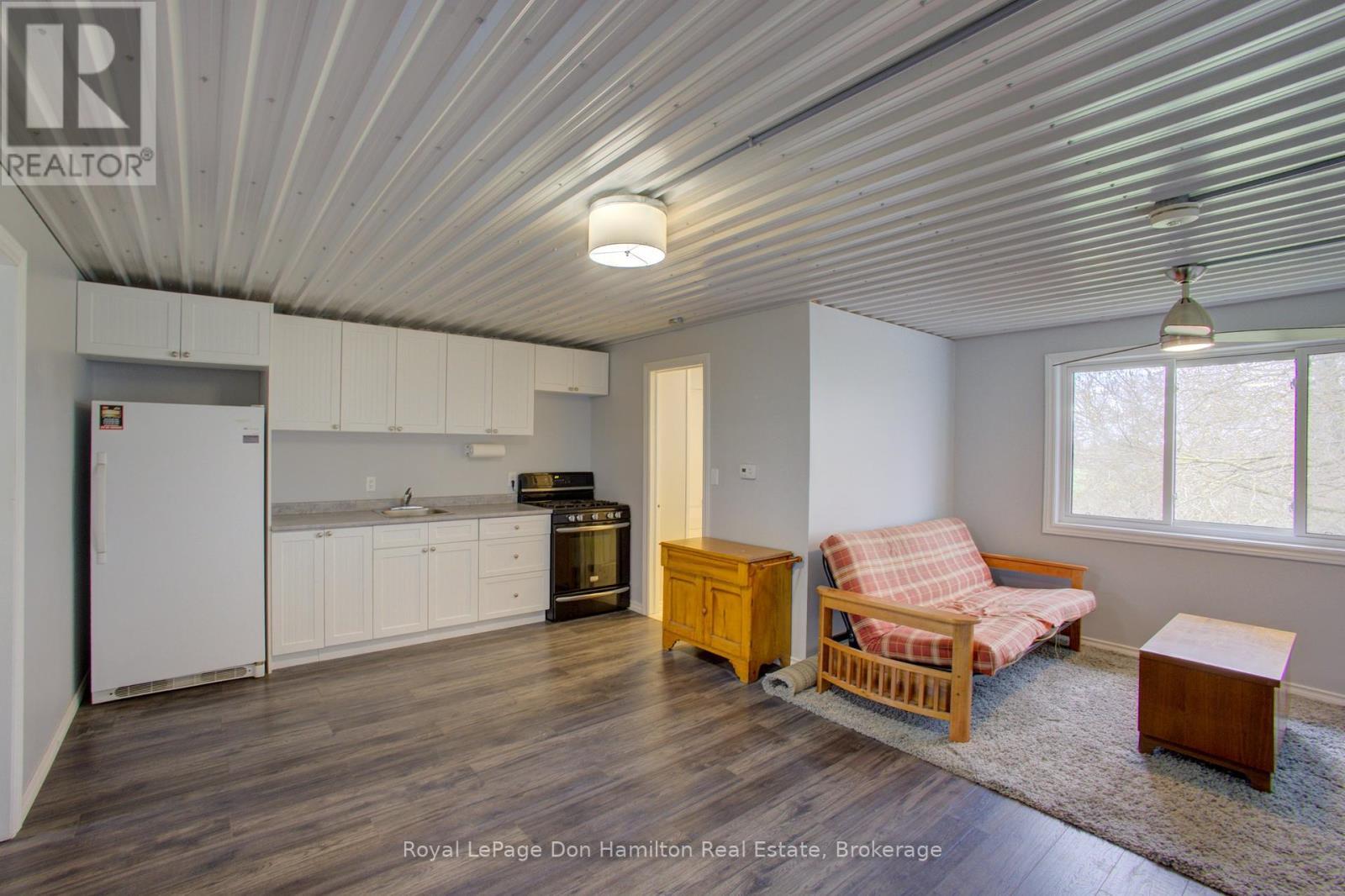 












6169 WELLINGTON 109 ROAD

,
Minto,




Ontario
N0G1Z0

