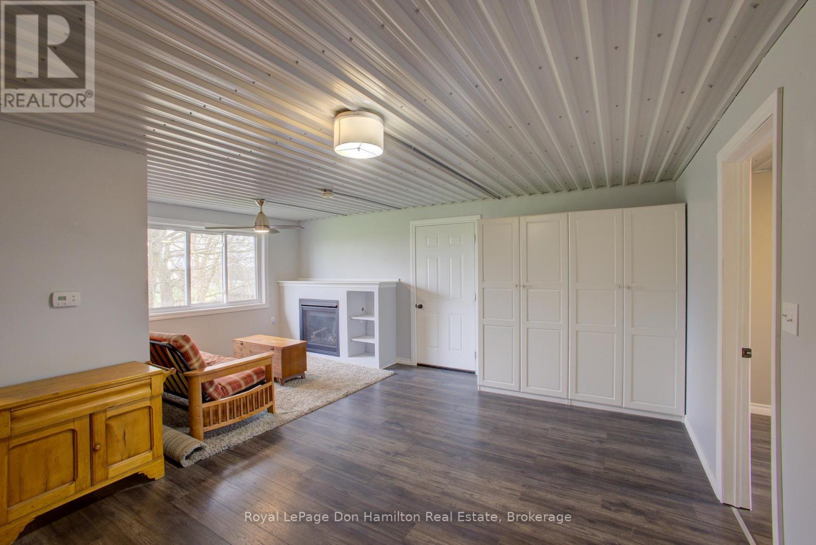 












6169 WELLINGTON 109 ROAD

,
Minto,




Ontario
N0G1Z0


