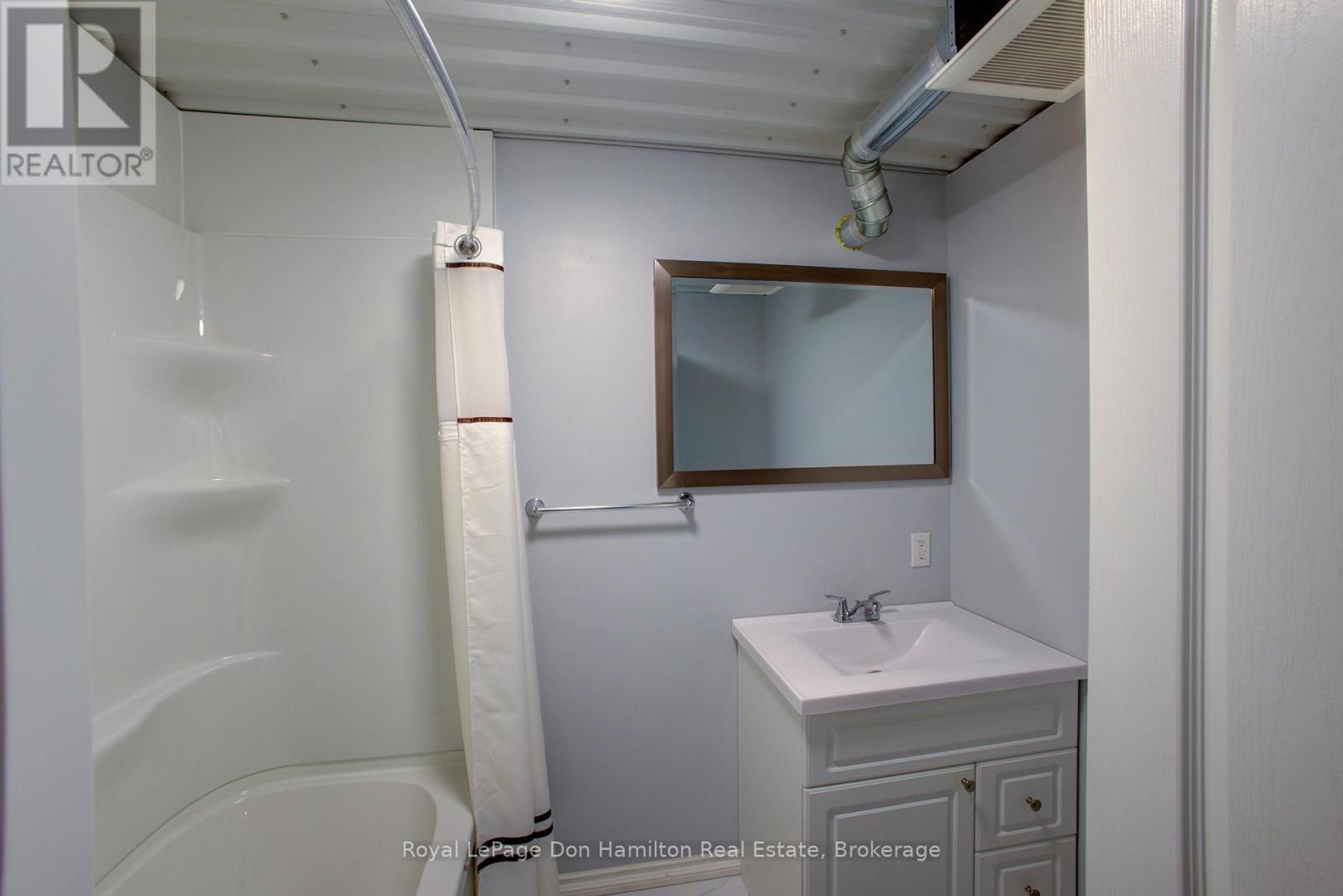 












6169 WELLINGTON 109 ROAD

,
Minto,




Ontario
N0G1Z0

