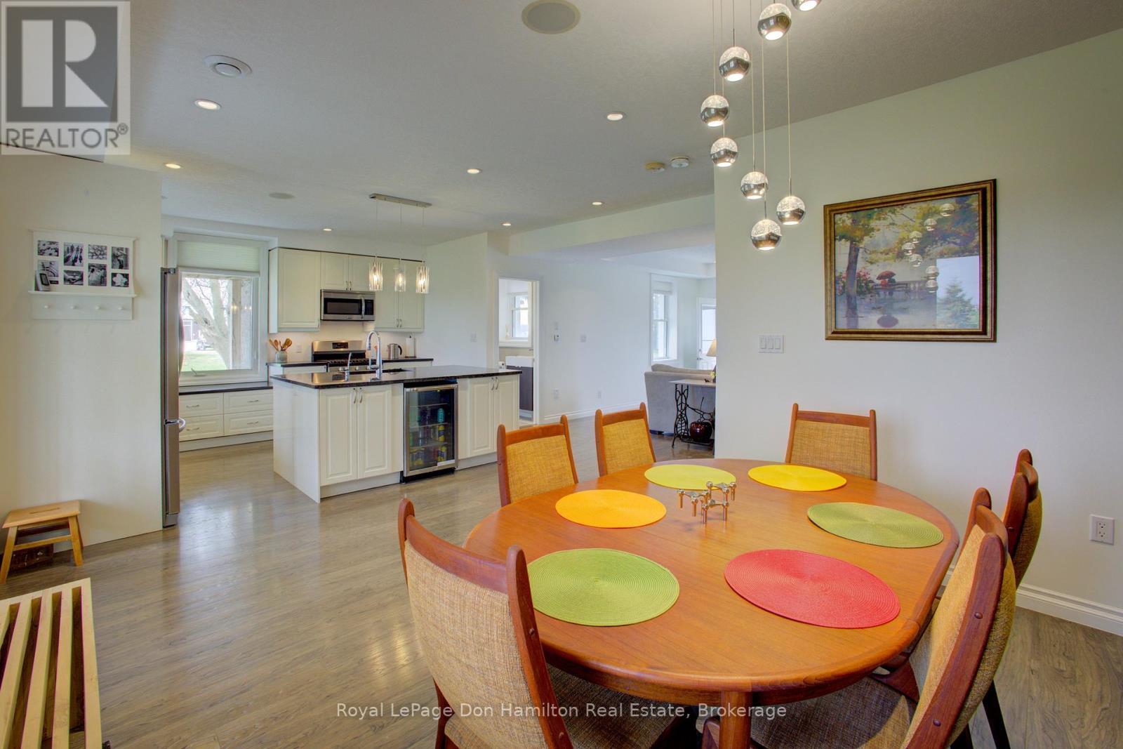 












6169 WELLINGTON 109 ROAD

,
Minto,




Ontario
N0G1Z0

