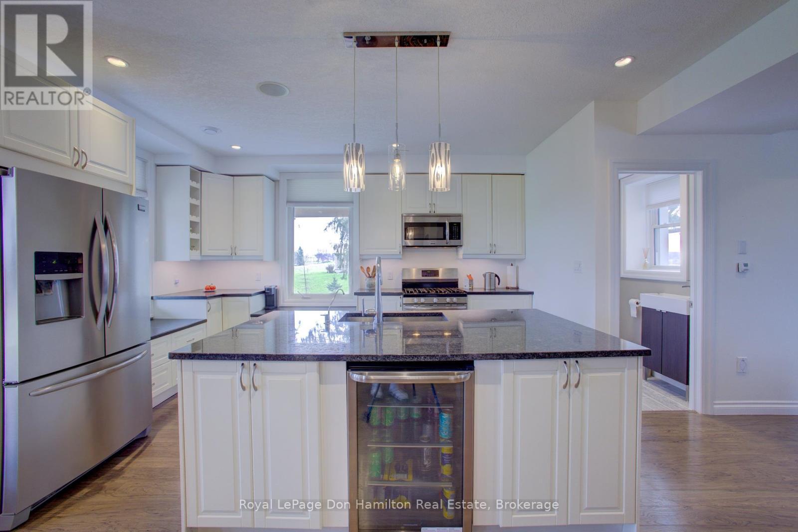 












6169 WELLINGTON 109 ROAD

,
Minto,




Ontario
N0G1Z0

