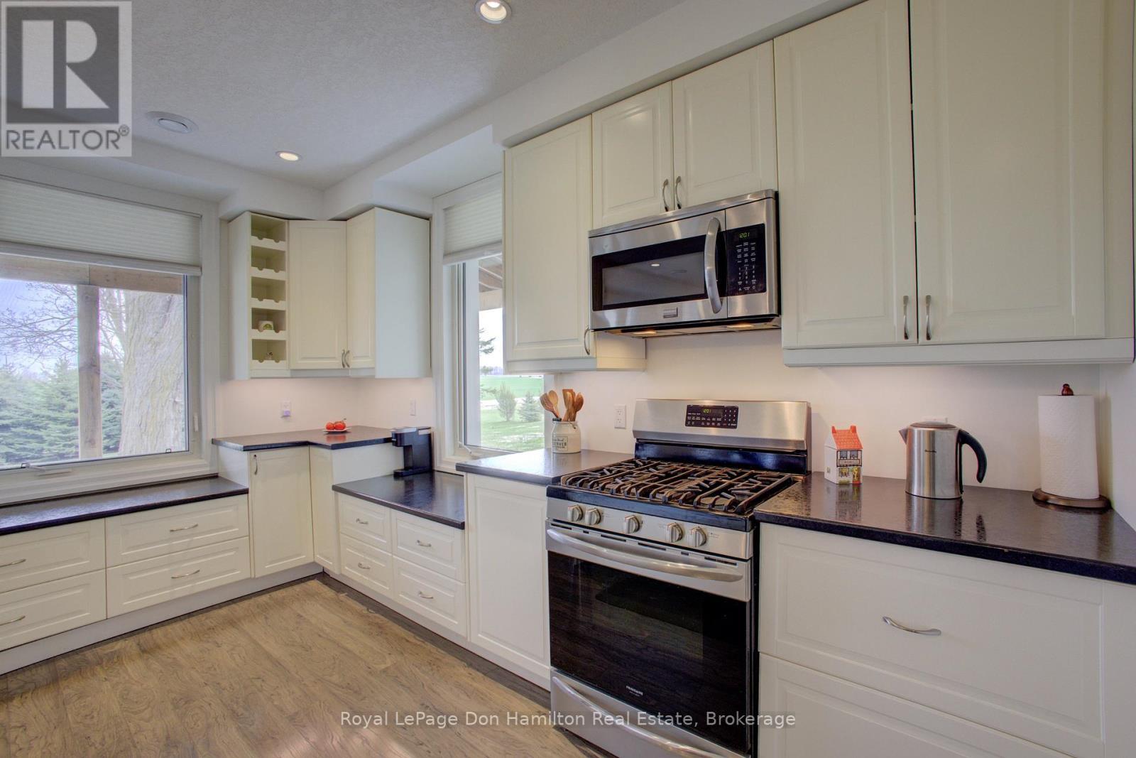 












6169 WELLINGTON 109 ROAD

,
Minto,




Ontario
N0G1Z0

