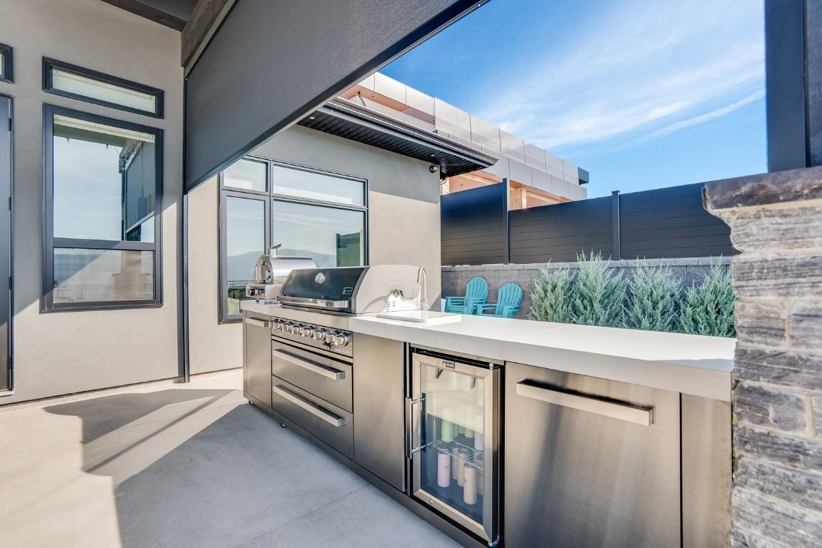 









1547


Cabernet

Way,
West Kelowna,




BC
V4T 0E1

