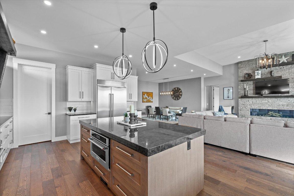 









1547


Cabernet

Way,
West Kelowna,




BC
V4T 0E1

