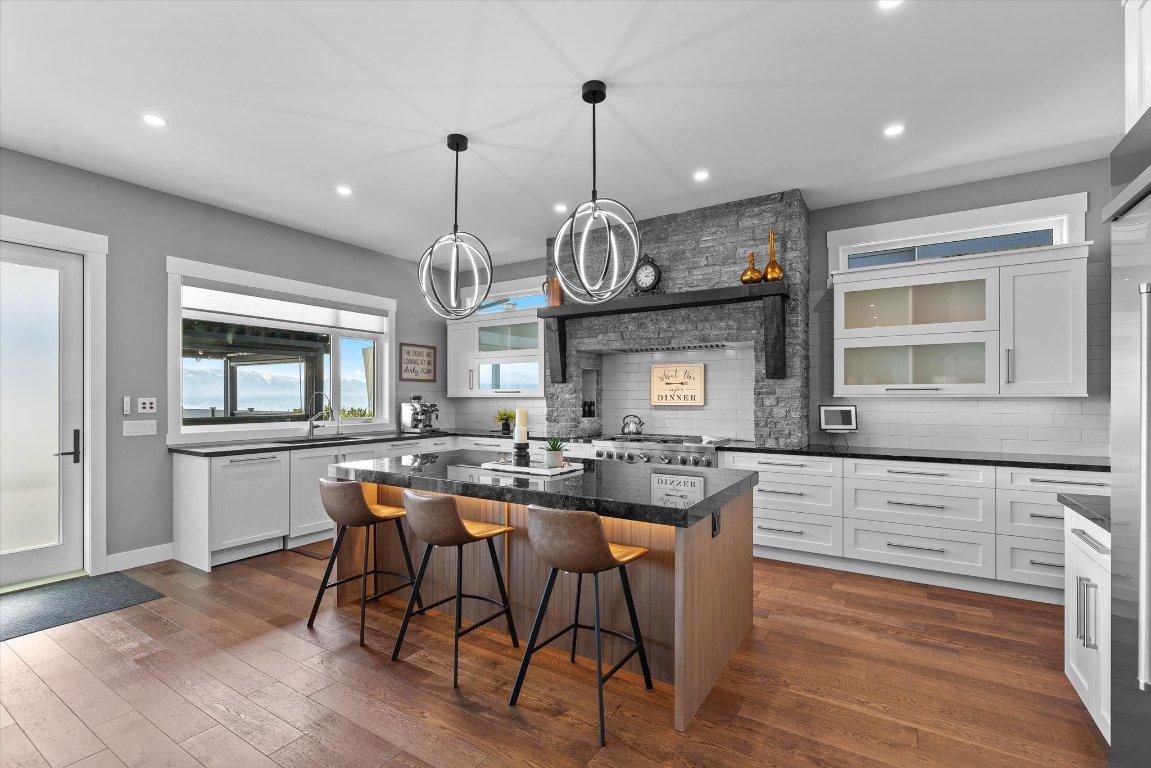 









1547


Cabernet

Way,
West Kelowna,




BC
V4T 0E1

