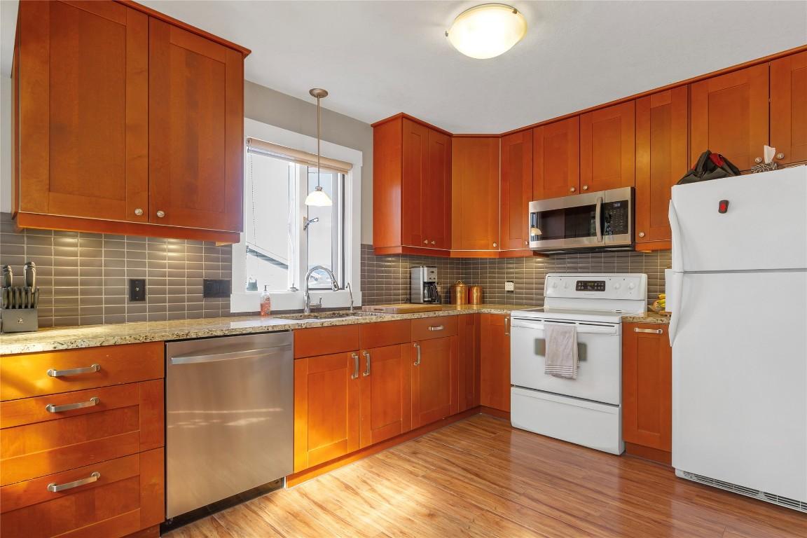 









1058


11

Avenue,
Vernon,




BC
V1B 2R5

