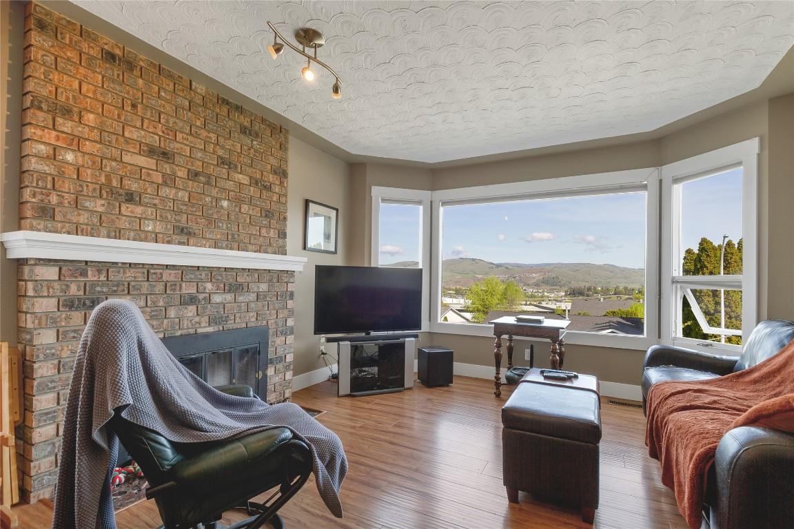 









1058


11

Avenue,
Vernon,




BC
V1B 2R5

