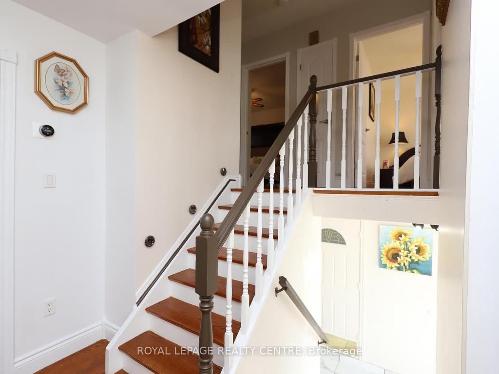 









32


Coniston

Avenue,
Brampton,




ON
L6X 2H4

