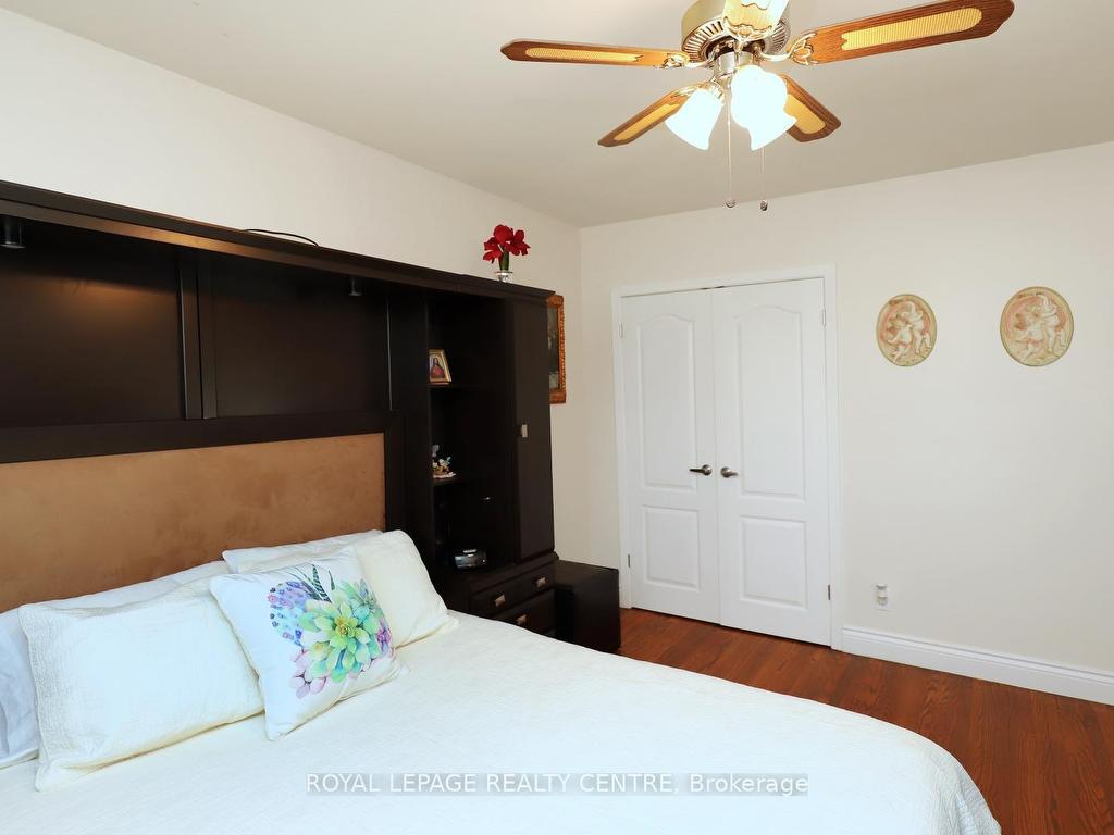 









32


Coniston

Avenue,
Brampton,




ON
L6X 2H4

