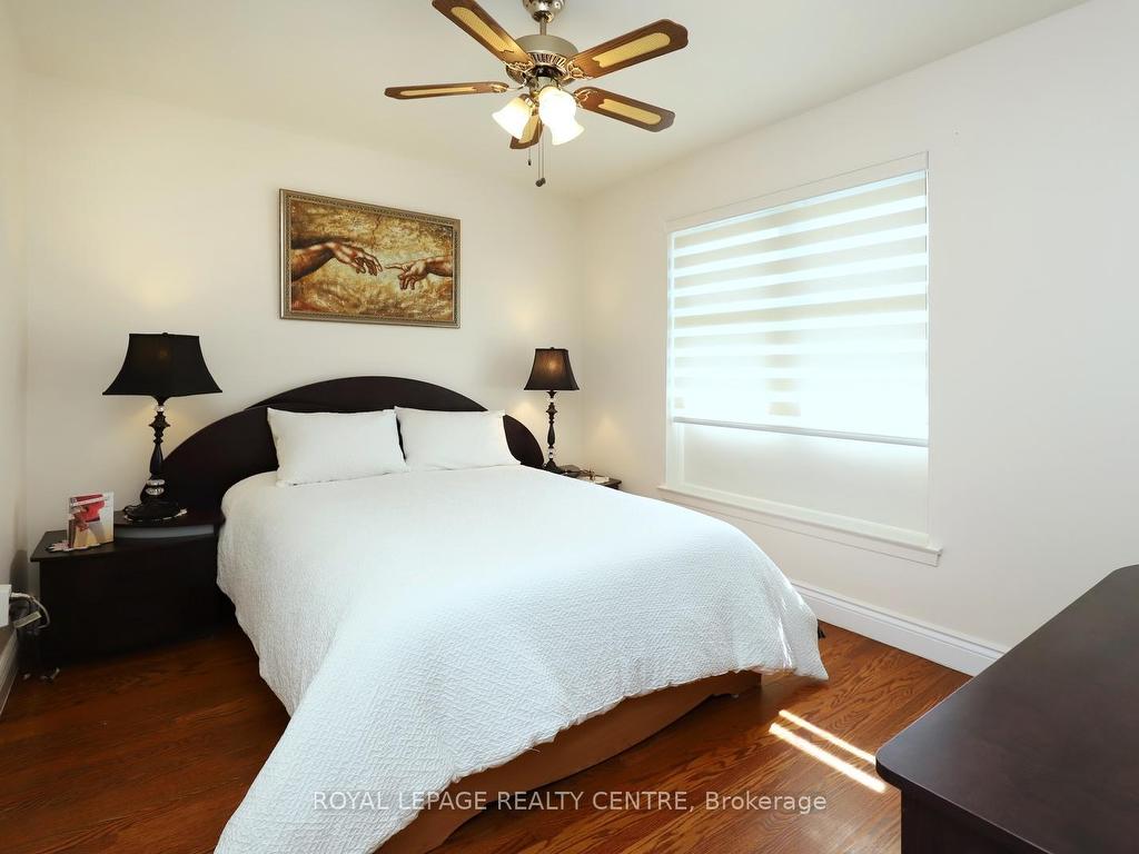 









32


Coniston

Avenue,
Brampton,




ON
L6X 2H4

