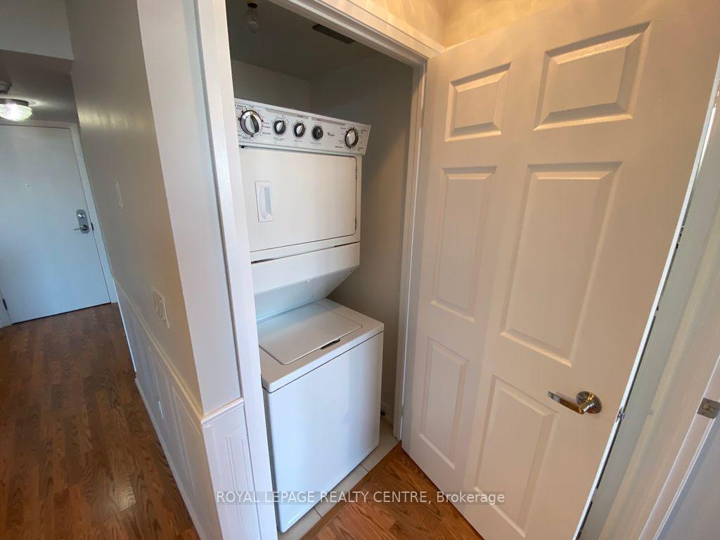 









220


Forum

Drive, 1511,
Mississauga,




ON
L4Z 4K1

