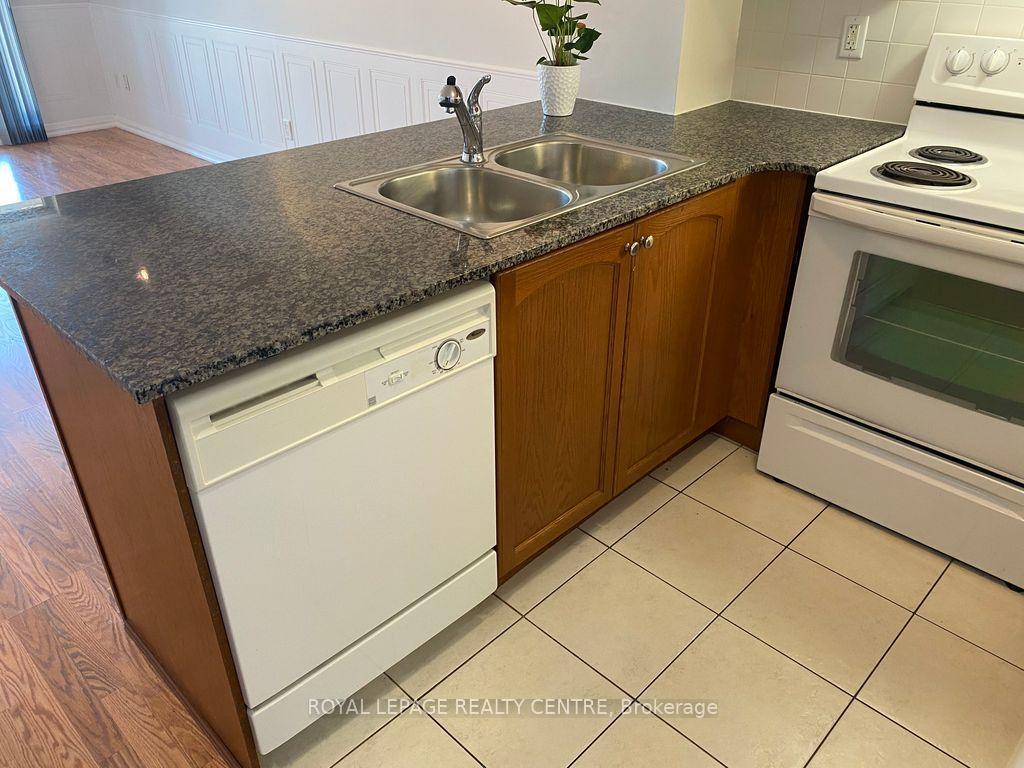 









220


Forum

Drive, 1511,
Mississauga,




ON
L4Z 4K1

