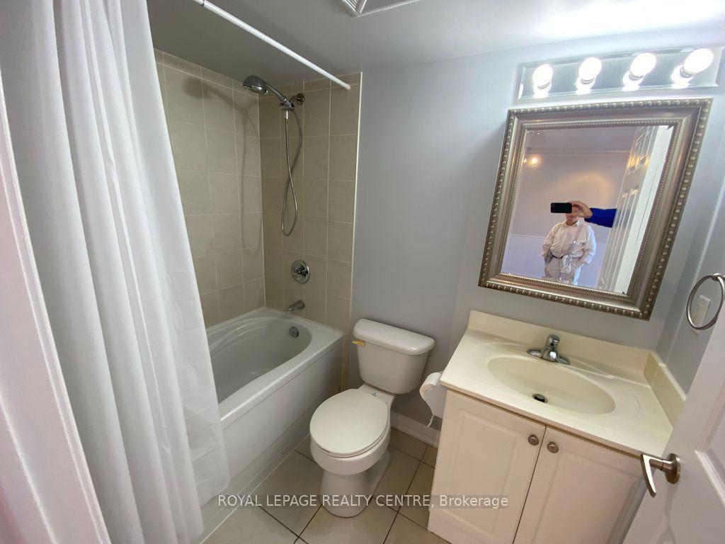 









220


Forum

Drive, 1511,
Mississauga,




ON
L4Z 4K1

