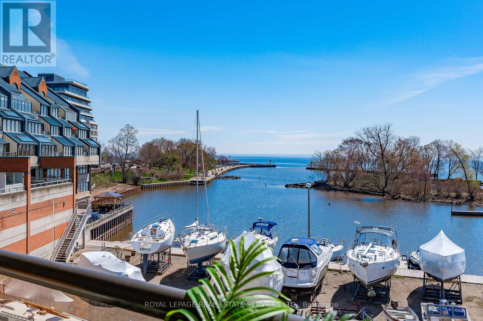 












215 - 102 BRONTE ROAD

,
Oakville,




Ontario
L6L6J5

