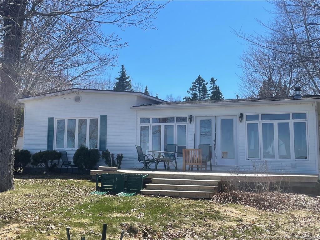 









443


East Point

,
Napan,




NB
E1N 7A3

