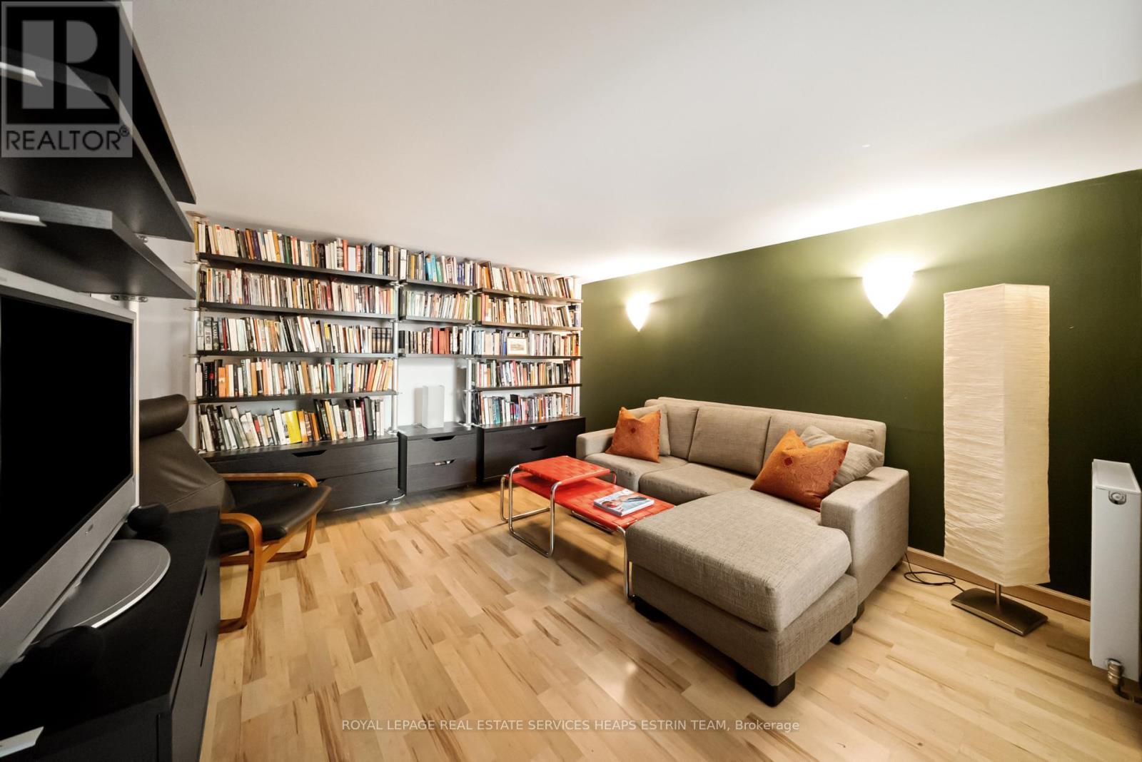 












205 - 264 SEATON STREET

,
Toronto,




Ontario
M5A2T4

