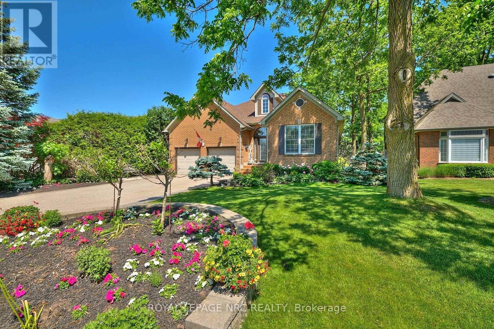 












7 SCOTTDALE COURT

,
Pelham (Fonthill),




Ontario
L0S1E3

