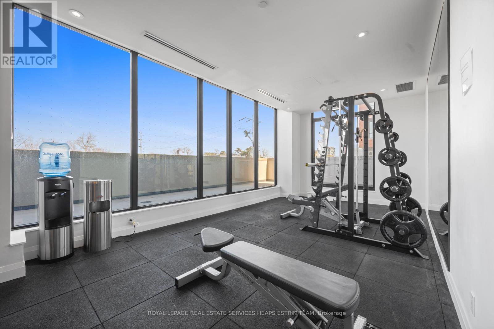 












504 - 33 FREDERICK TODD WAY

,
Toronto,




Ontario
M4G0C9

